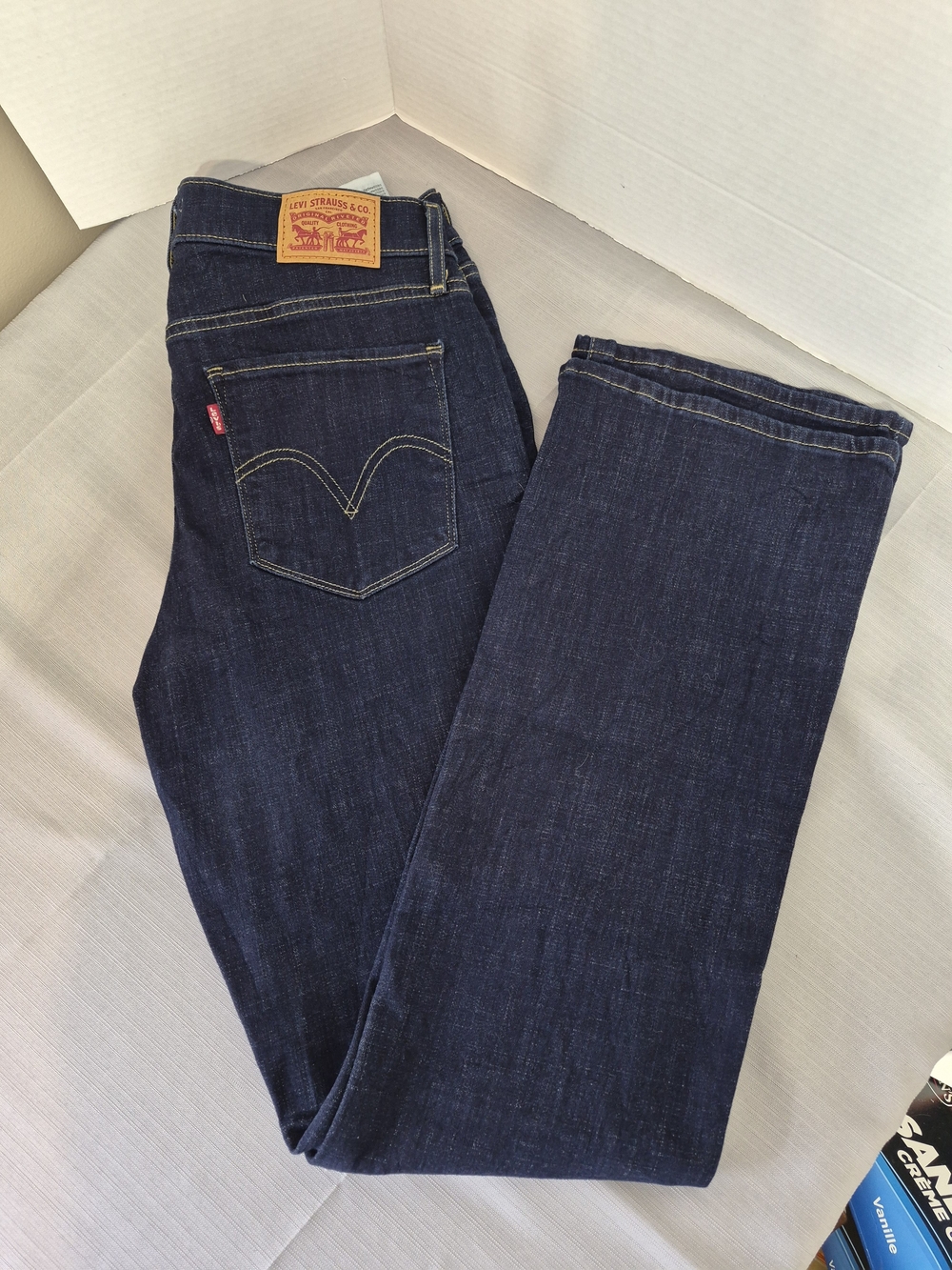 Levi's Women's Dark Blue Straight Jeans, Size 8